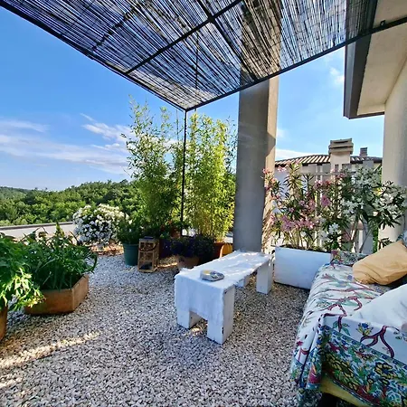 Quarto em Acomodações Particulares Rosa Istria *